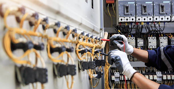 Professional Electrician technician working in Cypress Lake, FL